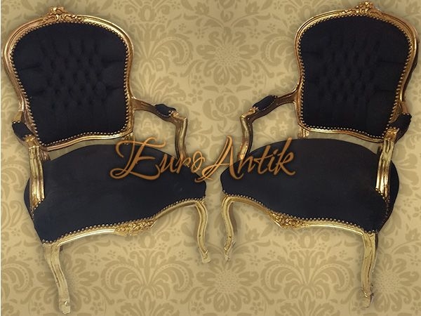 Zlatne stilske stolice crni mebl